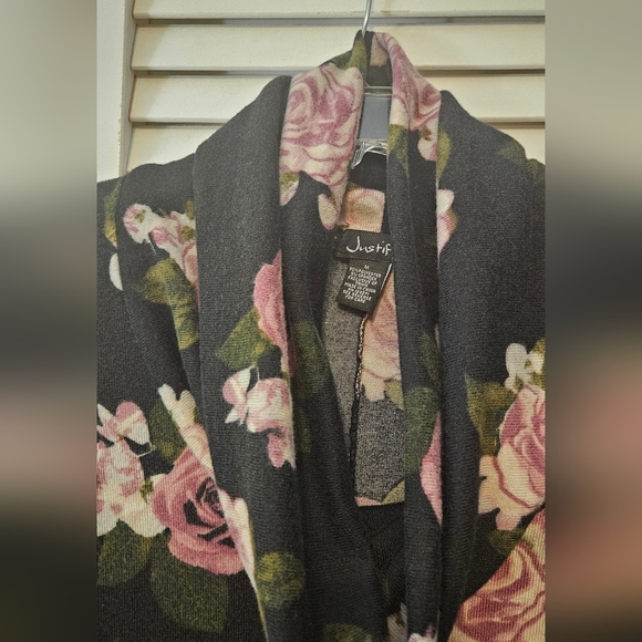 Medium Bundle - Picture 3 of 10